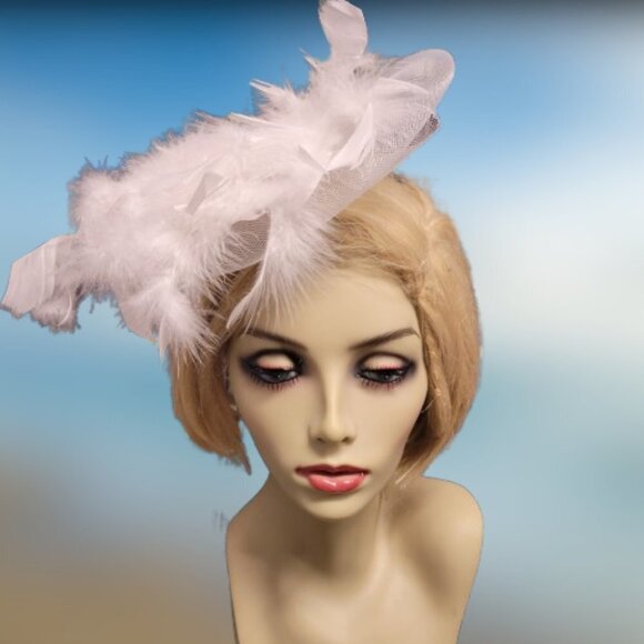 WIDE Large Feathers Fascinator - Picture 1 of 8